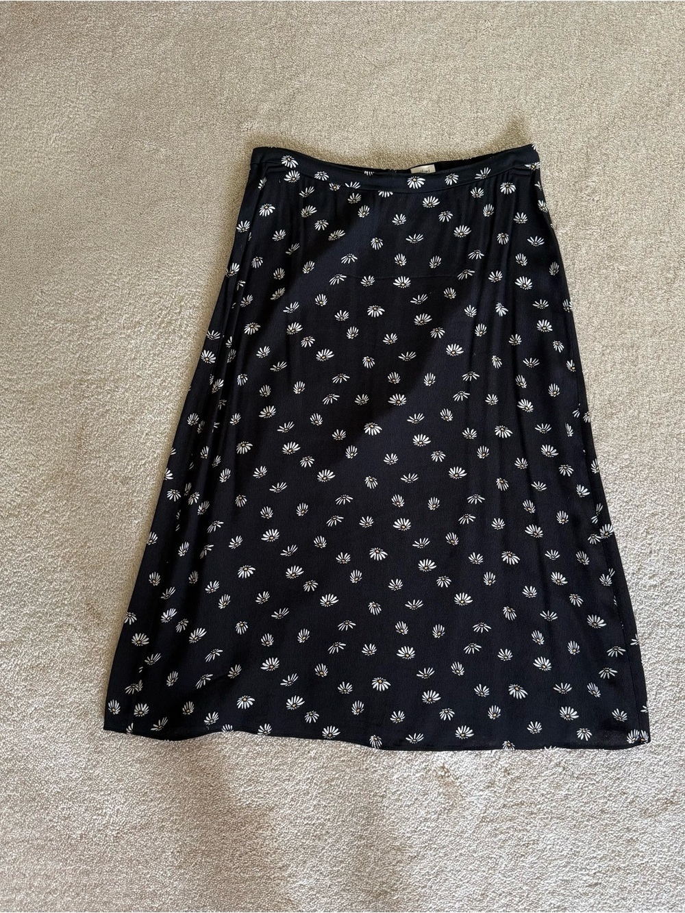 Aritzia Wilfred Black & White Printed A-Line Midi Skirt, Size 8